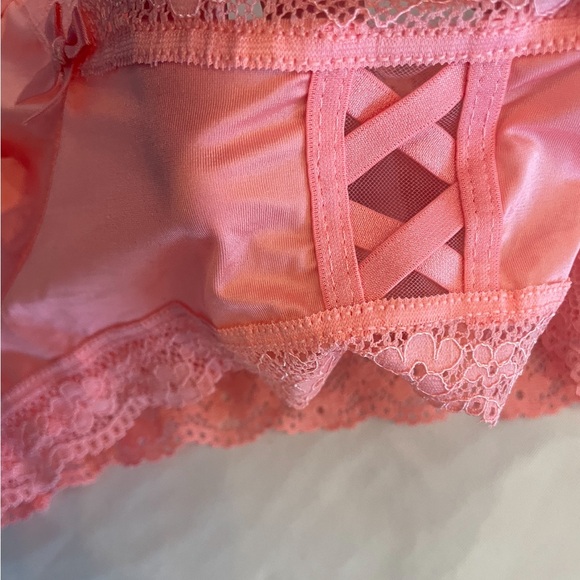 NEW WITH TAGS VICTORIA’S SECRET SIZE XS 3 PK CHEEKY SATIN LACE UP DETAIL PANTIES - Picture 5 of 12